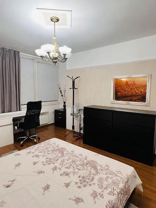 1Bd Apartment Near Lions' Bridge + Desk Sofia